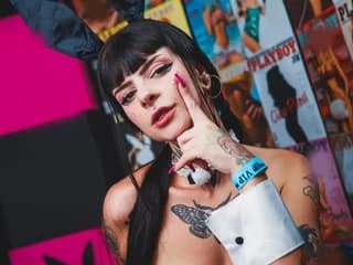 WebCAM of AngelyBlezz