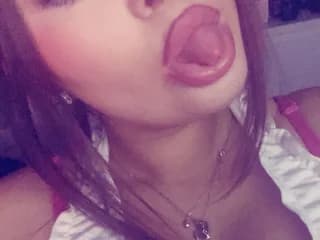 Cherryrosealiee WebCAM 