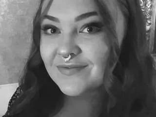 WebCAM of bbw_redhead_lola